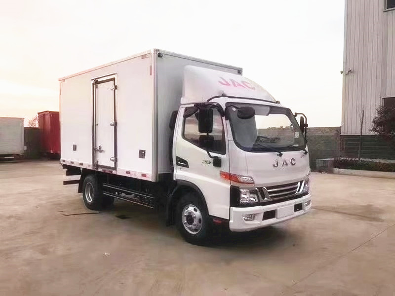 Karakteristieken van koelvrachtwagens voor brood